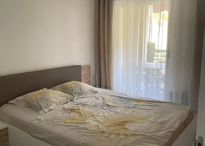 Neuf Pres De La Apartment *